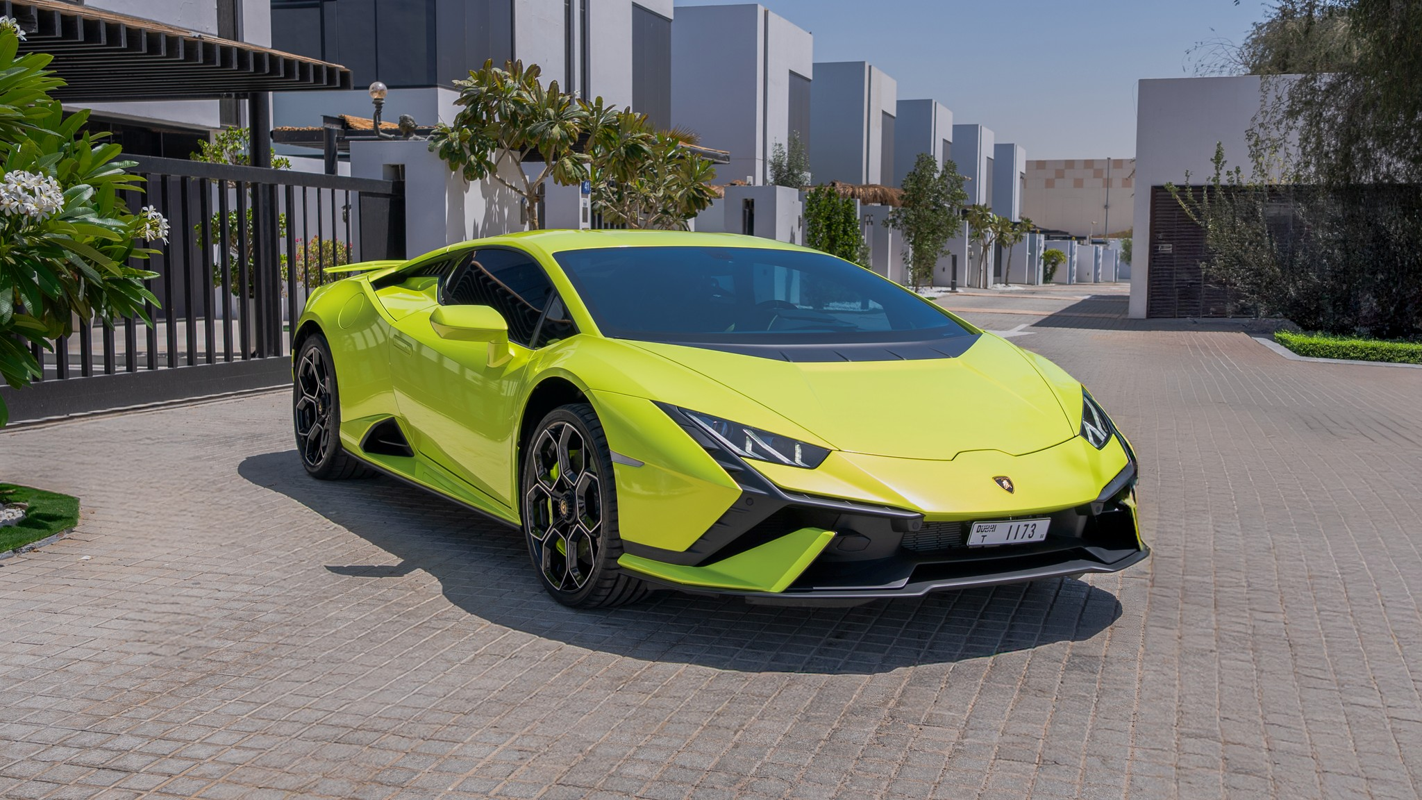 Top Tips For Driving A Rental Convertible Car In The Summer